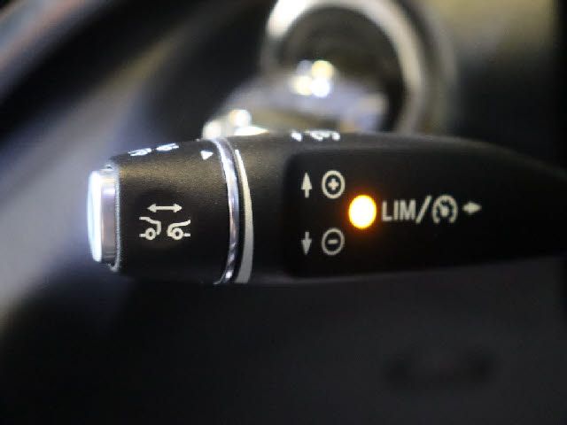 MERCEDES BENZ V class