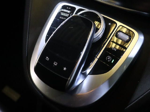 MERCEDES BENZ V class