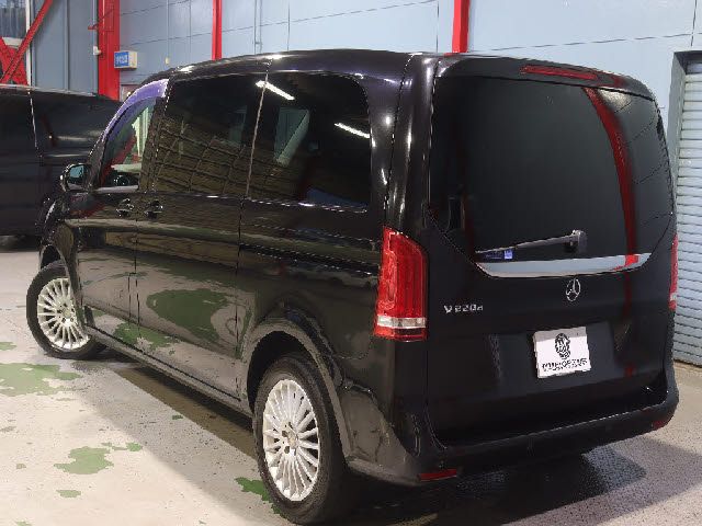 MERCEDES BENZ V class