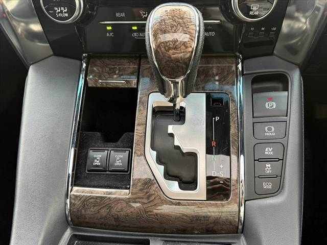 ALPHARD hybrid 4WD