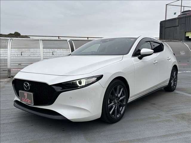 MAZDA3 FASTBACK