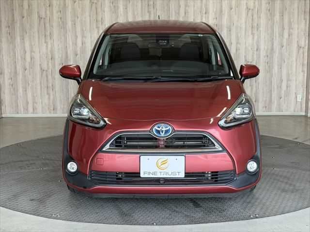 SIENTA HYBRID