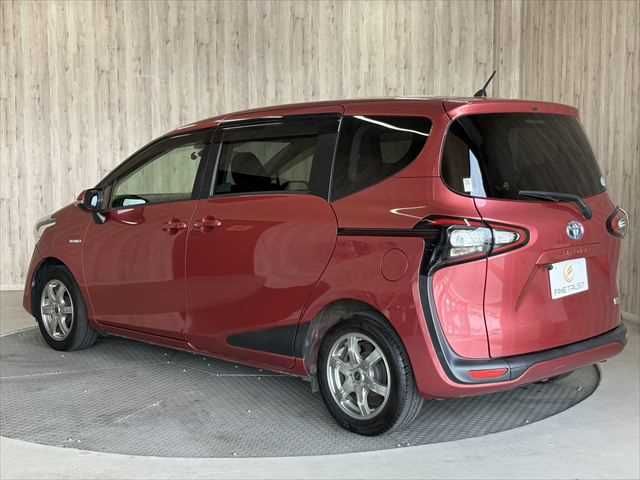SIENTA HYBRID