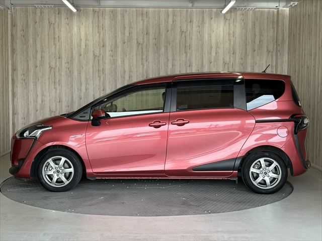 SIENTA HYBRID