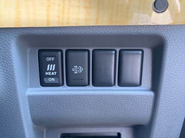 NV350 CARAVAN 4WD