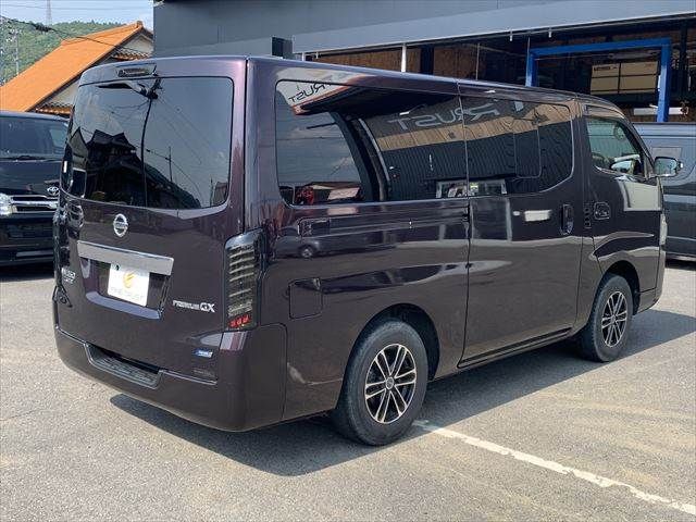 NV350 CARAVAN 4WD