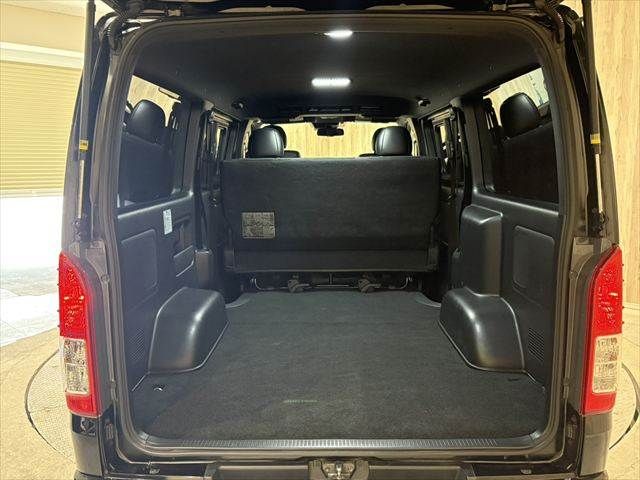 HIACE van 4WD