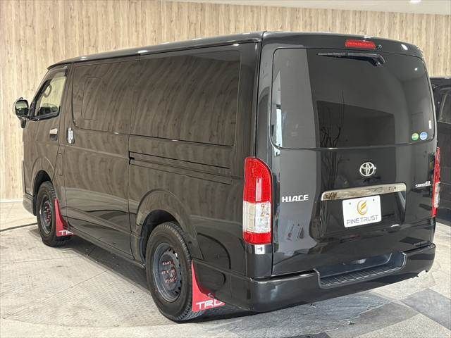 HIACE van 4WD