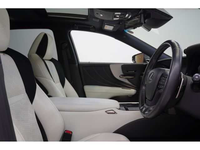 LEXUS LS500h