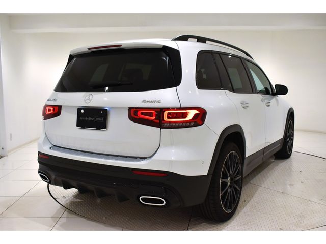 MERCEDES BENZ GLB
