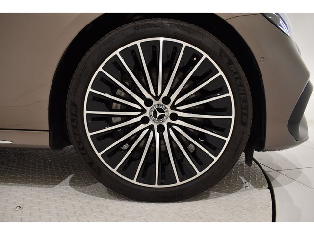 MERCEDES BENZ E sedan Plug-in HYBRID