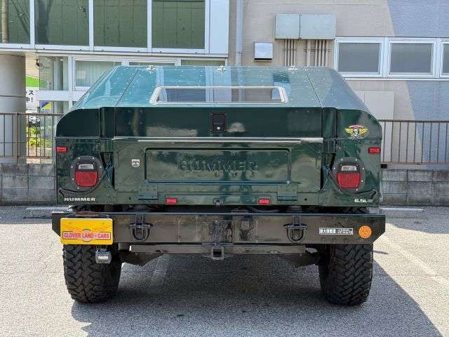 HUMMER H1