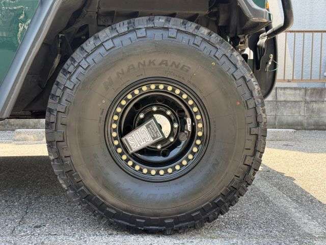 HUMMER H1