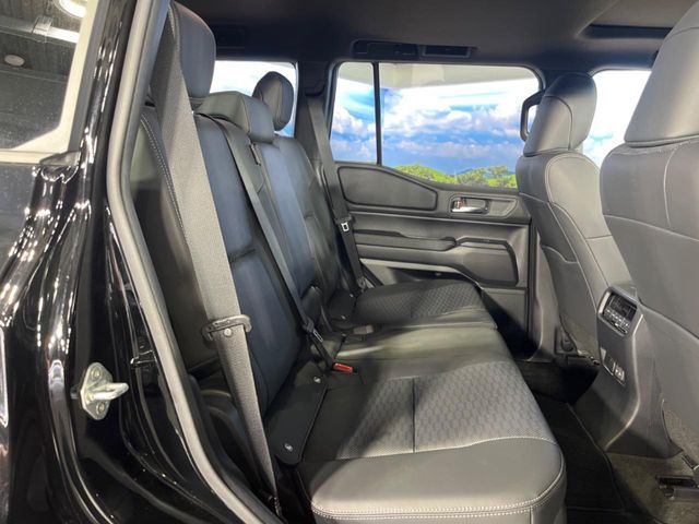 LANDCRUISER 250