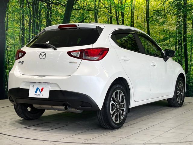 DEMIO 4WD