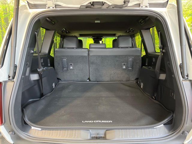 LANDCRUISER 250