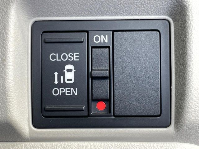 N BOX