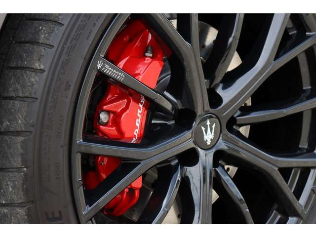 MASERATI Grecale