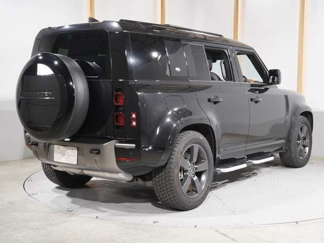 ROVER DEFENDER