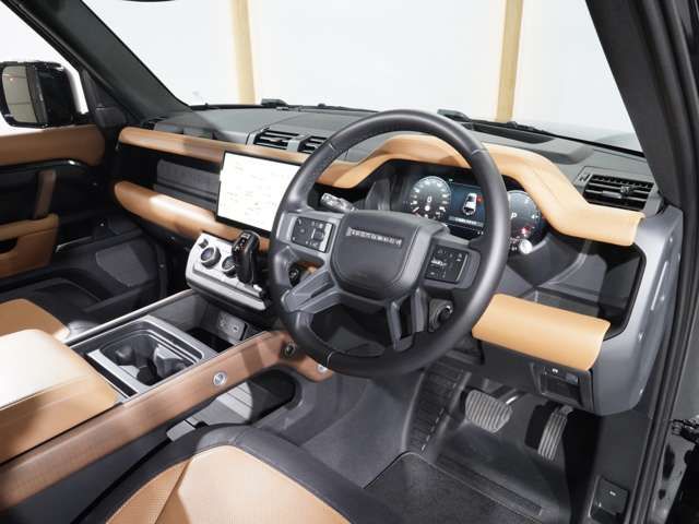 ROVER DEFENDER