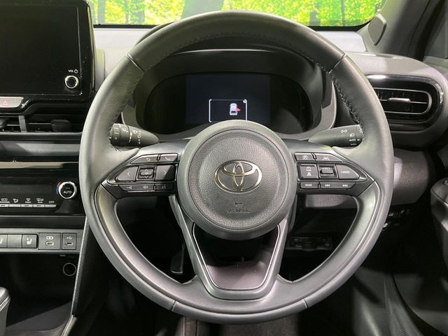 YARIS CROSS HYBRID