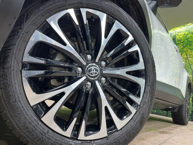 YARIS CROSS HYBRID