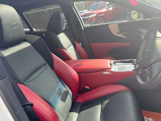 LEXUS LS500