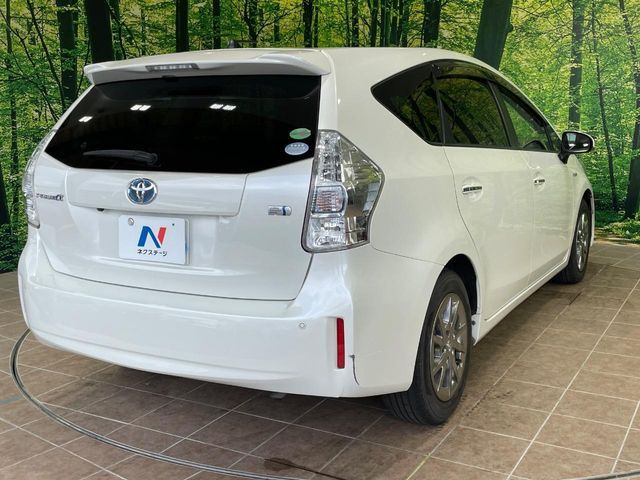 PRIUS Alpha