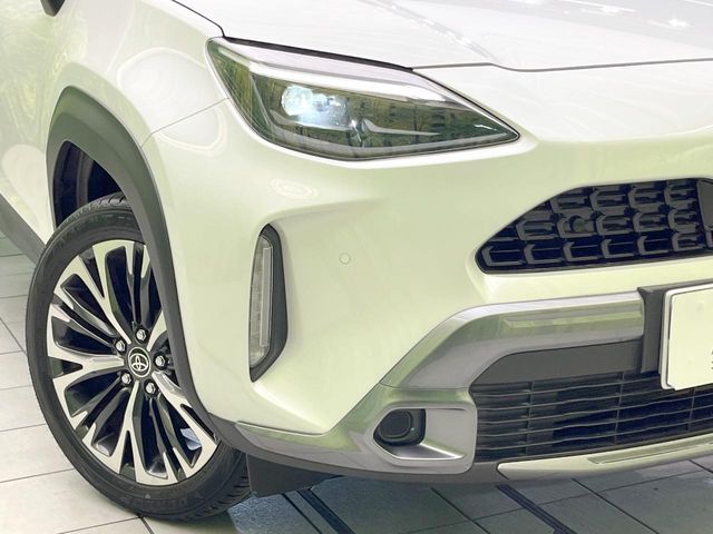 YARIS CROSS HYBRID