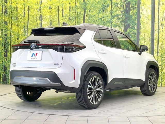 YARIS CROSS HYBRID