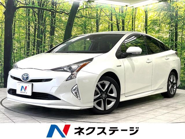 PRIUS 4WD