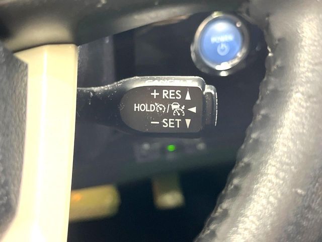 PRIUS 4WD
