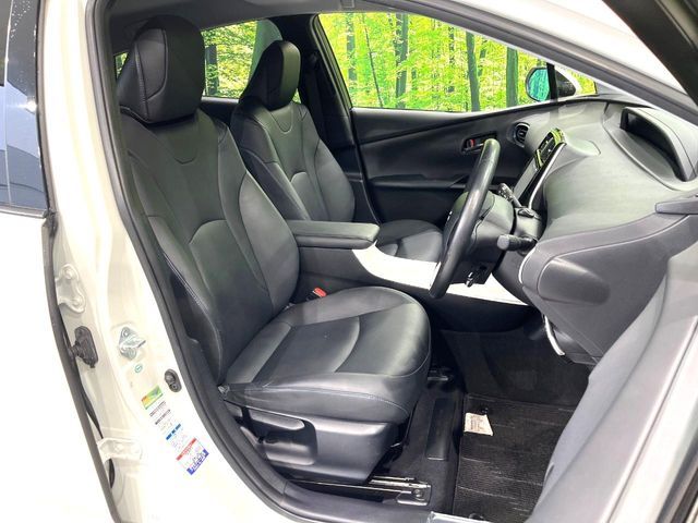 PRIUS 4WD
