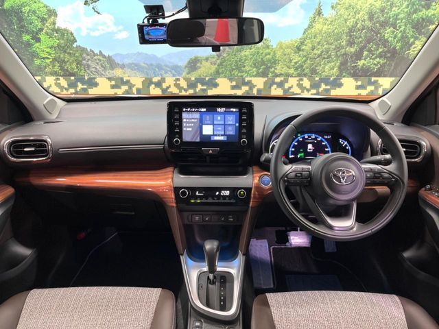 YARIS CROSS HYBRID