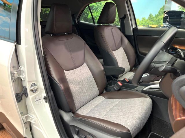 YARIS CROSS HYBRID