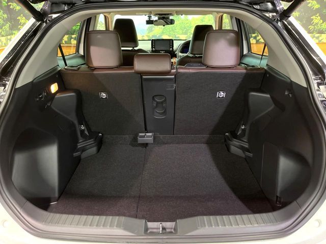 YARIS CROSS HYBRID