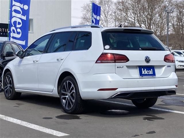 VOLKSWAGEN GOLF VARIANT