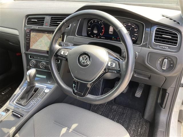 VOLKSWAGEN GOLF VARIANT