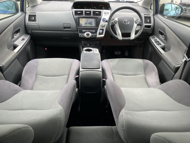 PRIUS Alpha