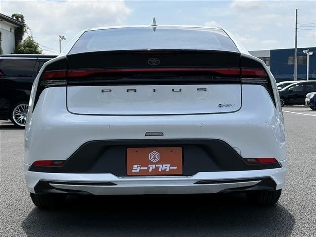 PRIUS 4WD