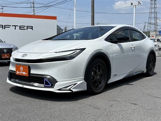 PRIUS 4WD