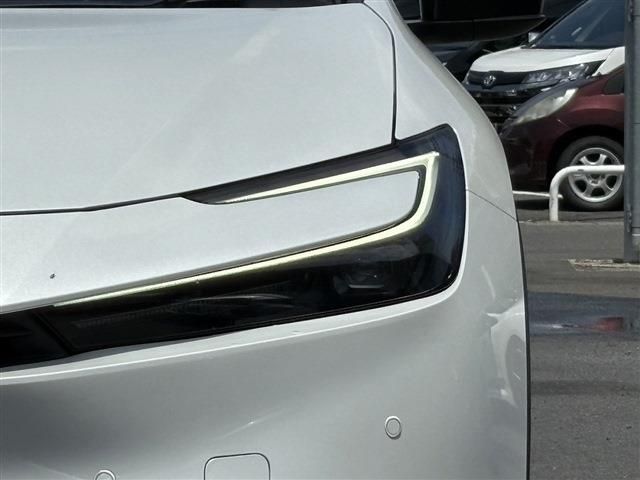 PRIUS 4WD