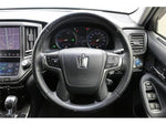 CROWN sedan hybrid