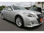 CROWN sedan hybrid