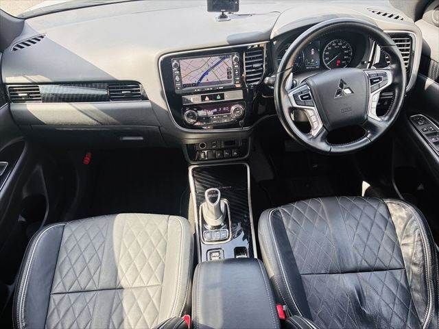 OUTLANDER PHEV