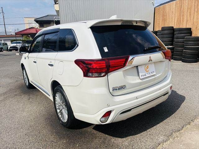 OUTLANDER PHEV