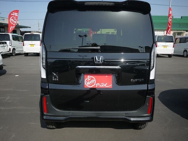 N BOX CUSTOM 4WD