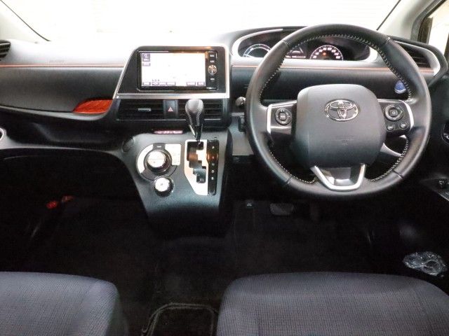 SIENTA HYBRID