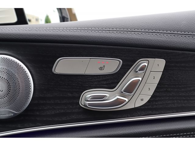 MERCEDES BENZ E class sedan