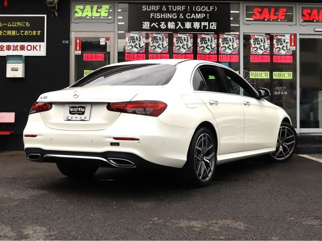 MERCEDES BENZ E class sedan